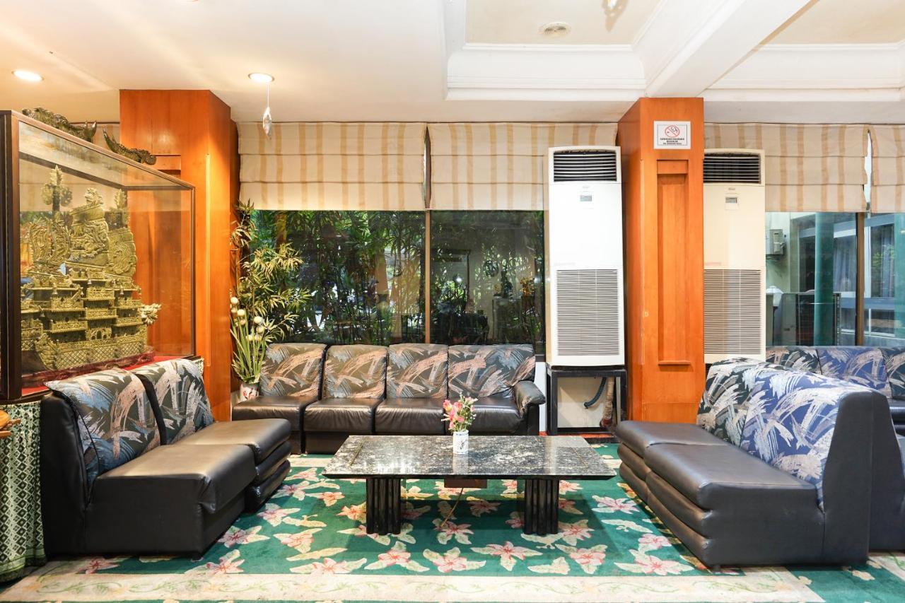 New Grand Park Hotel Surabaya Exterior foto