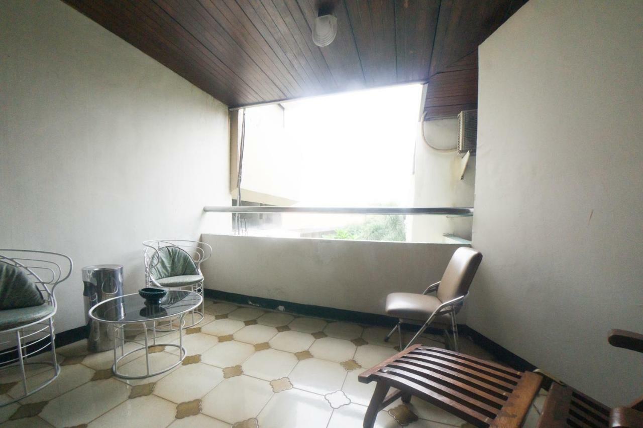 New Grand Park Hotel Surabaya Exterior foto